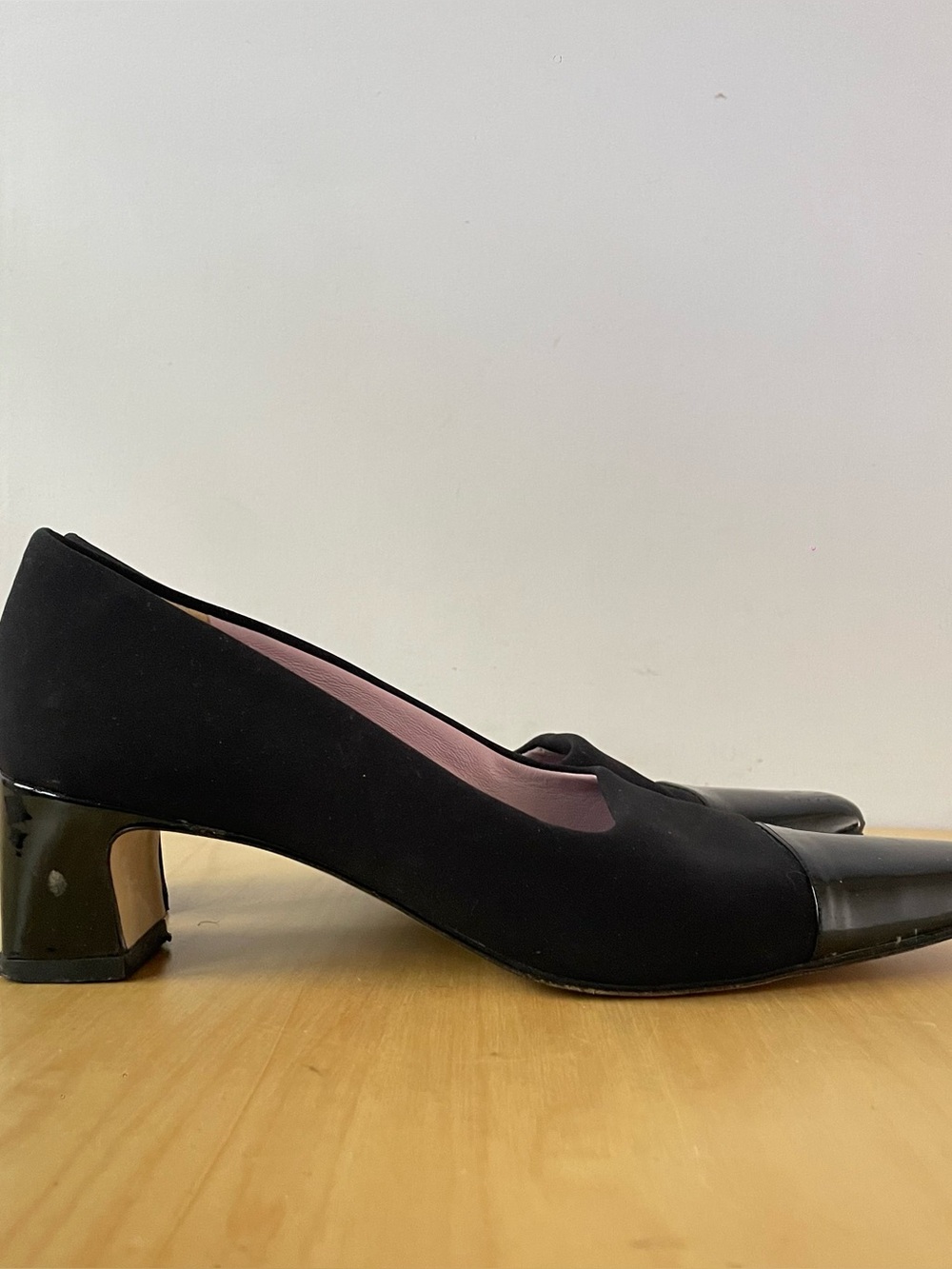 Amalfi by Rangoni black fabric pumps | US 8.5